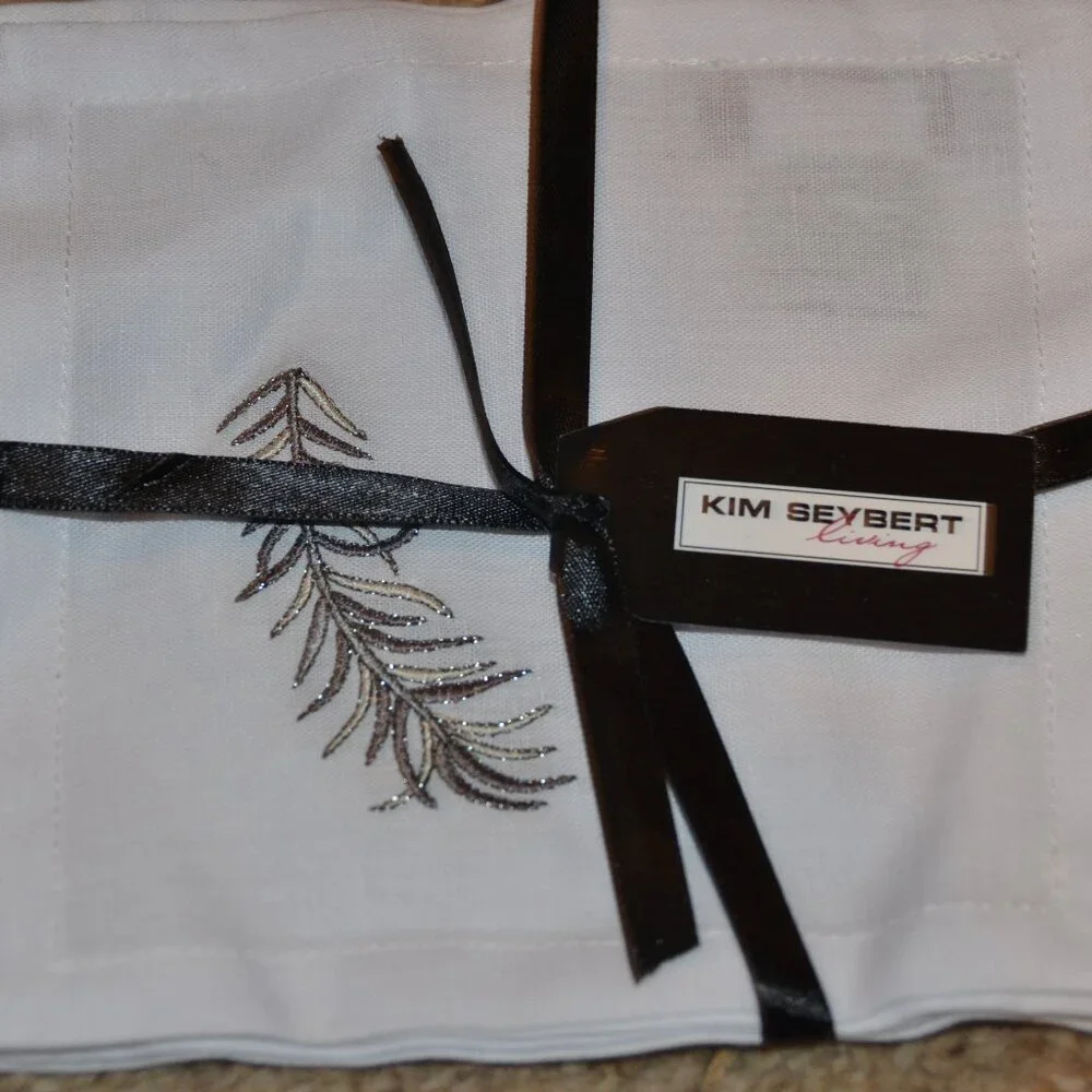 RARE SET KIM SEYBERT LIVING 4 SILVER EMBROIDERED FEATHER COCKTAIL BAR NAPKINS